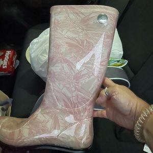 Ugg rain boots